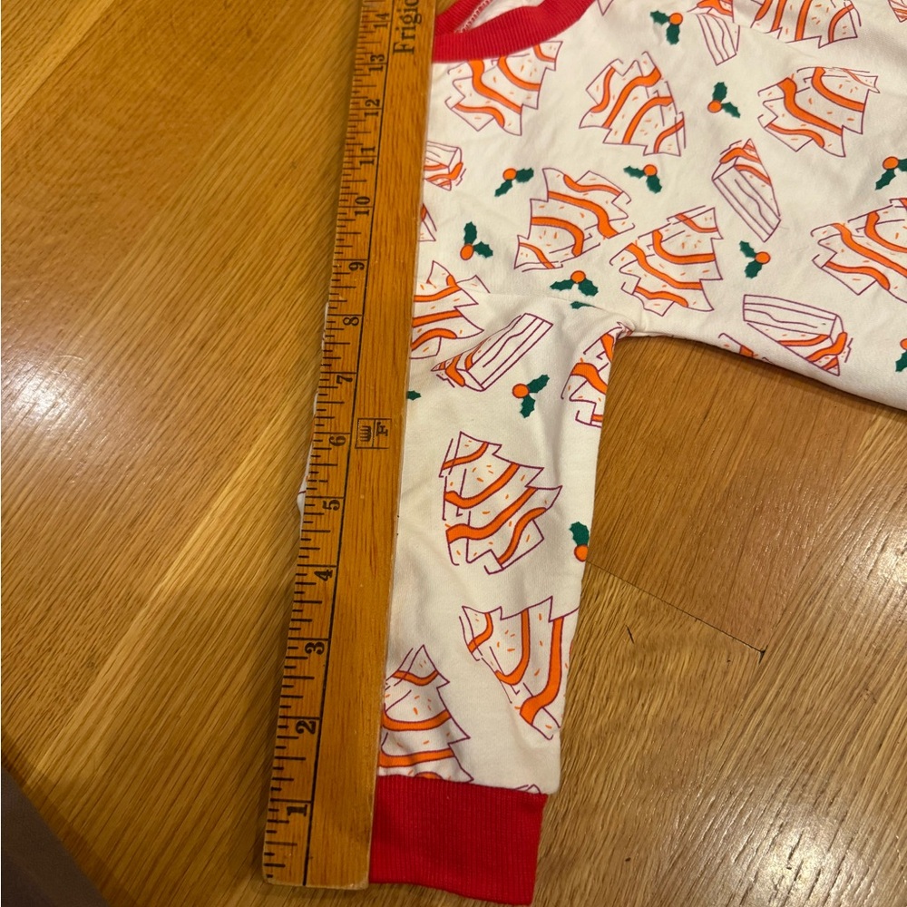 Christmas Tree Snack Romper Little Debbie Style Christ. Tree Size 100 (apr sz3) - Picture 6 of 6